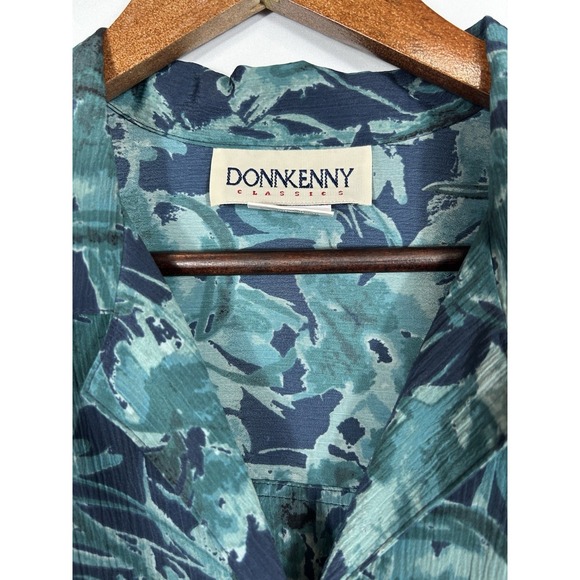 DonnKenny Womens Button Up Blouse Size L Tropical Blue Floral Short Sleeve Beach - Picture 4 of 9